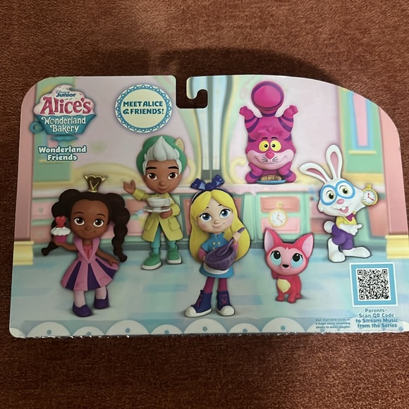 New Alice Wonderland Friends - Picture 2 of 4